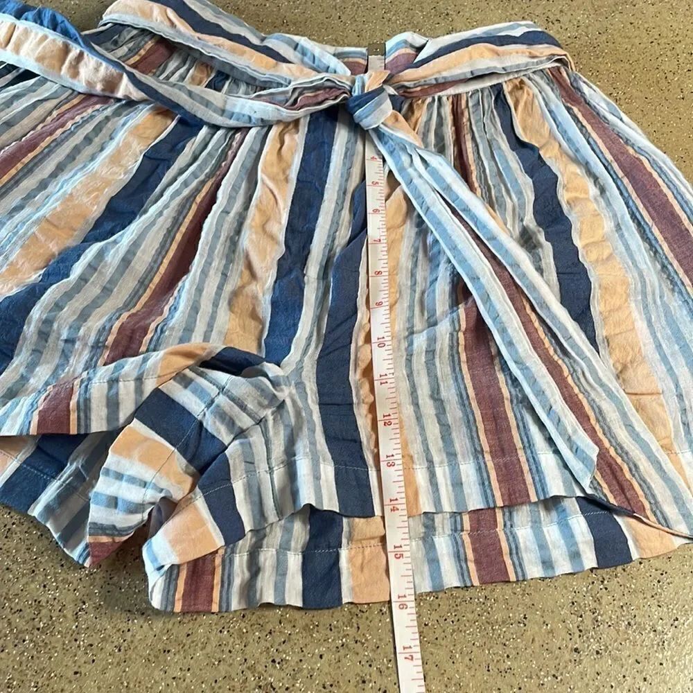 Ulla Johnson Martim Shorts in Sky Seersucker Stripe Tie sz 2 - Picture 14 of 14
